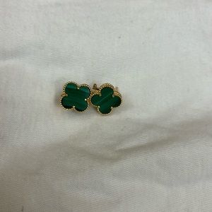 18k clover earrings